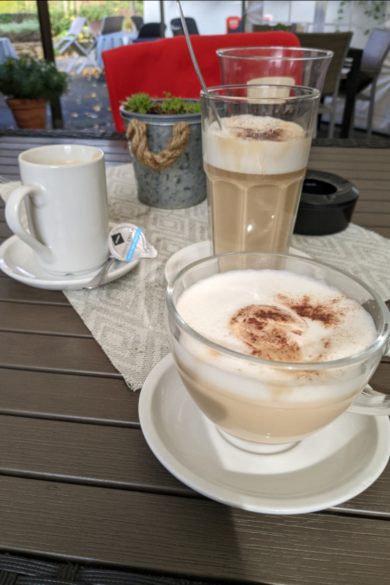 Kaffeeklatsch im Café Schrader